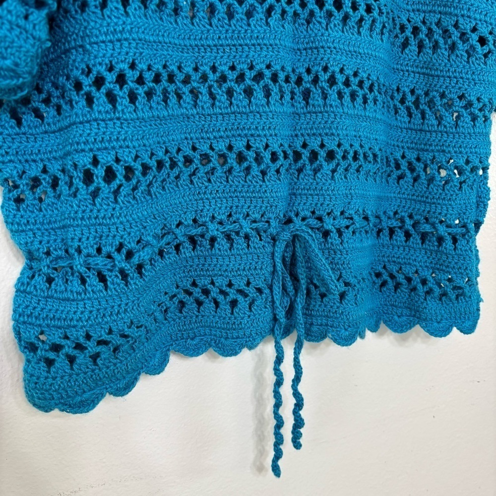 Handmade Teal Crochet Scalloped Hem Top Size M/L - Picture 2 of 5